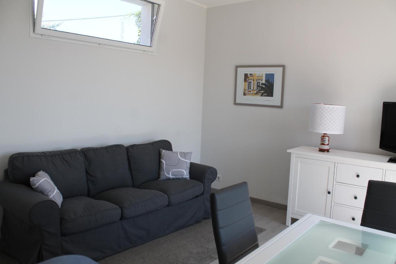 Agreable 3 Pieces Climatise Avec Vue Mer Et Parking Villefranche-sur-Mer Luaran gambar