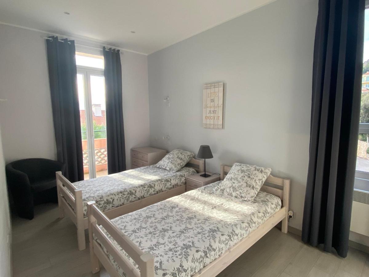 Agreable 3 Pieces Climatise Avec Vue Mer Et Parking Villefranche-sur-Mer Luaran gambar