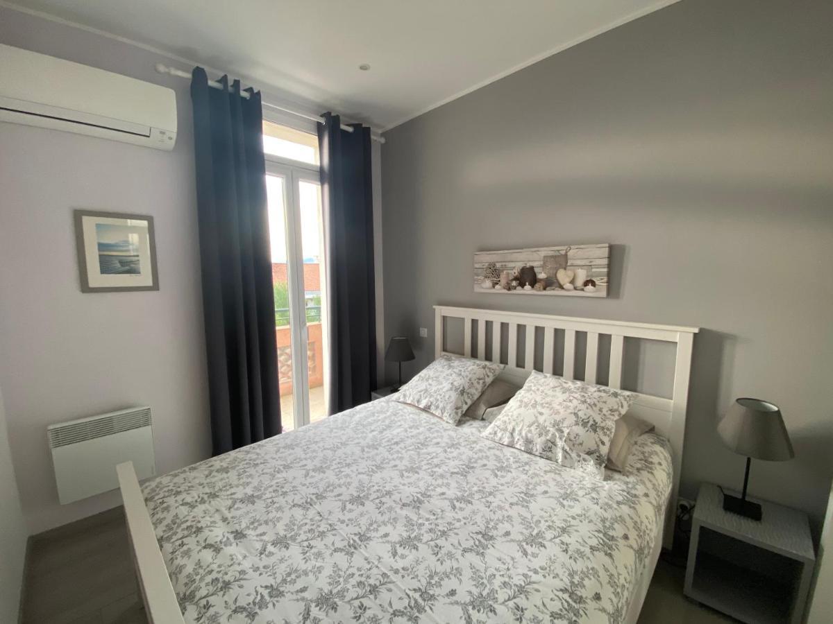 Agreable 3 Pieces Climatise Avec Vue Mer Et Parking Villefranche-sur-Mer Luaran gambar