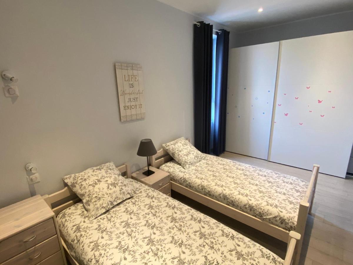 Agreable 3 Pieces Climatise Avec Vue Mer Et Parking Villefranche-sur-Mer Luaran gambar